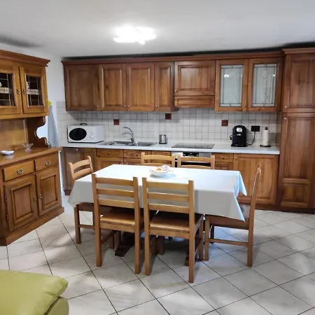 Lo Porto' شقة Semon